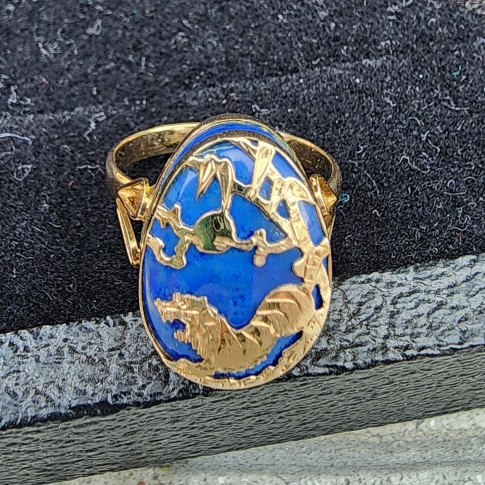 Vintage 14K Yellow Gold Lapis Lazuli Cabochon Sculptural Figural Overlay Ring - Picture 2 of 11